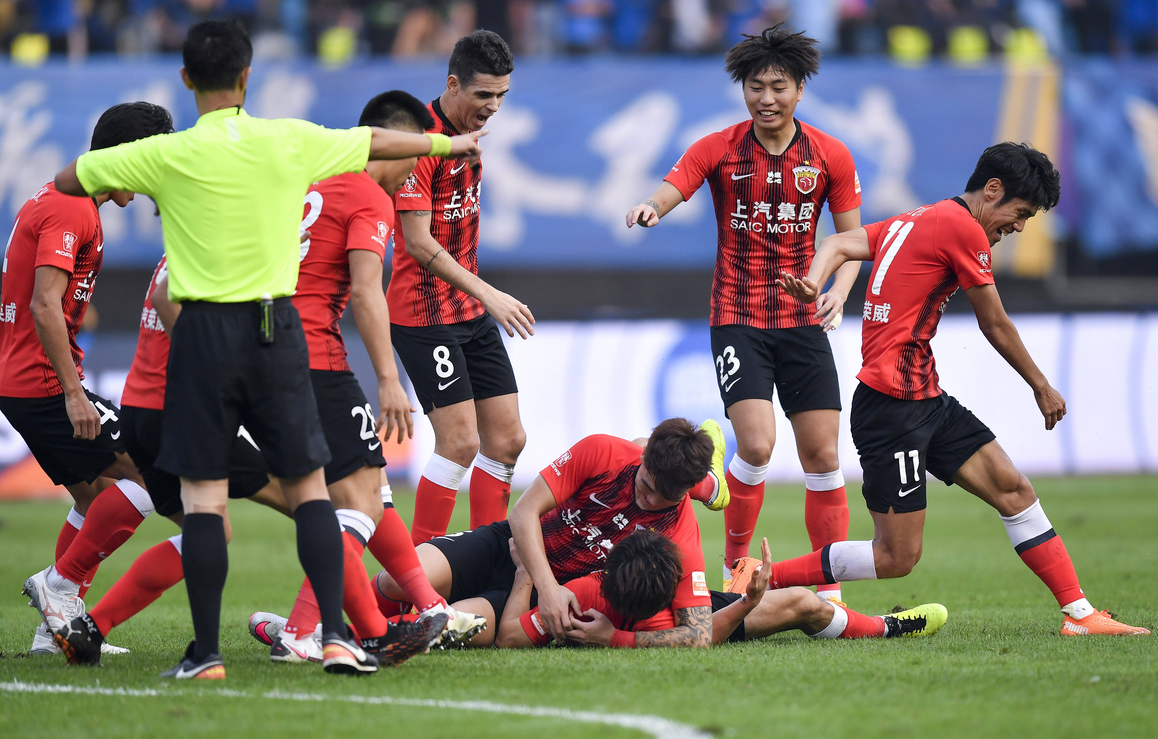 这些都为他 这些都为他