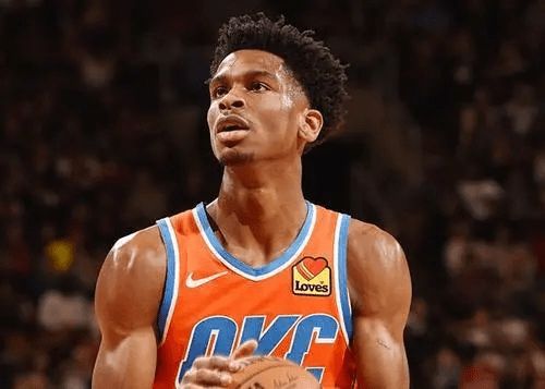 虽然戴维斯 虽然戴维斯